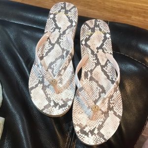 EUC Tory Burch Sunset Blush Roccia flip flops Sz 9